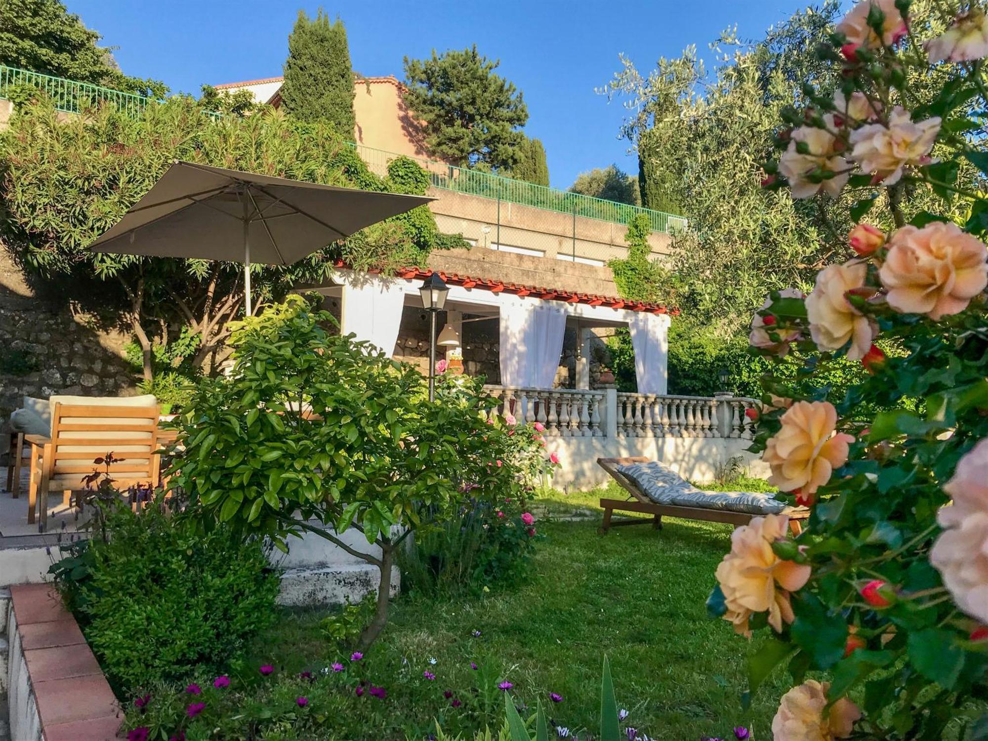 Bed and Breakfast La Thebaide Grasse Exteriér fotografie